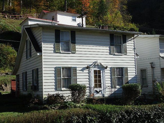 2nd image of 15 Grandview St