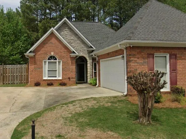 249 Paradise Lake Dr, Hoover, AL 35244