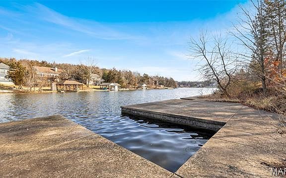 2nd image of 10212 Lake Ridge Dr