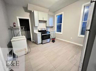 115 Bidwell Ave #A2, Jersey City, NJ 07305