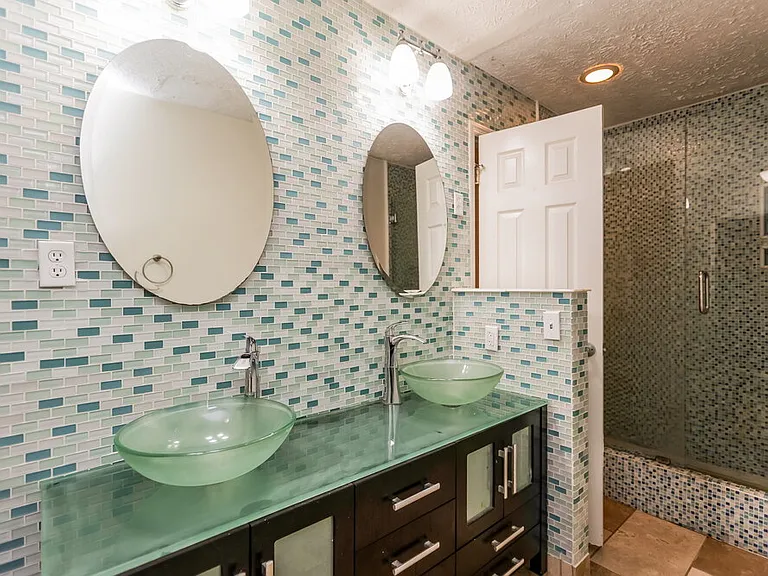 4805 Shallow Farm Dr — Photo 10