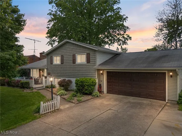 148 Duff Dr, Avon Lake, OH 44012