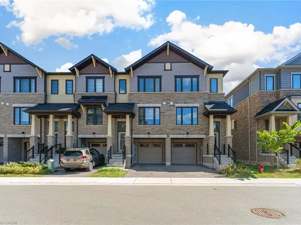 185 Bedrock Dr #20, Hamilton, ON L8J 0M5