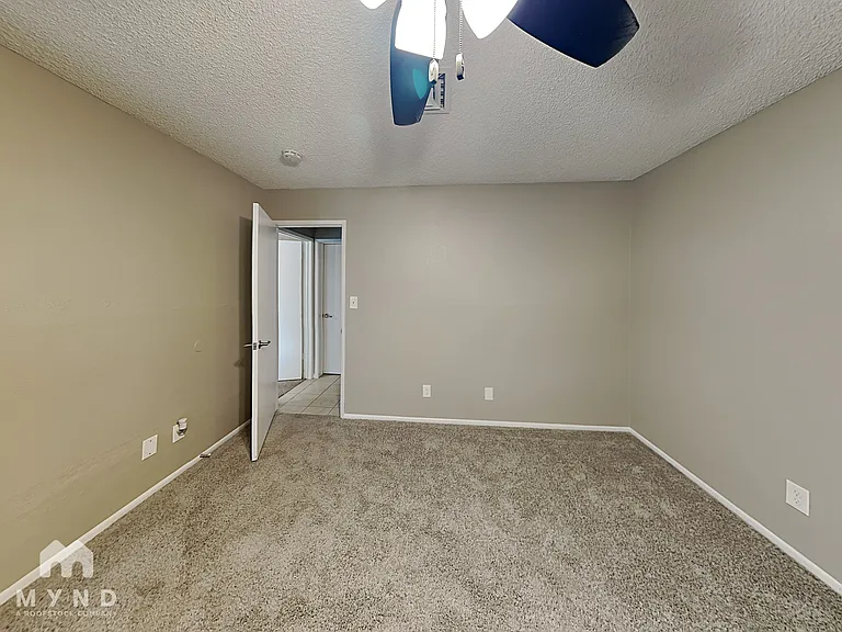 4820 N 89th Ave #76 — Photo 9