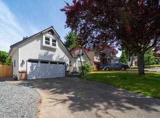 8034 138th St, Surrey, BC V3W8P9
