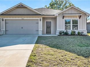 17464 Stacy St, Lindale, TX 75771