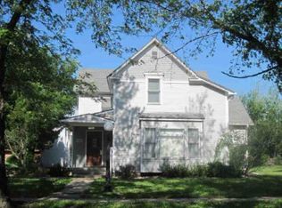 213 N Jefferson St, Hillsboro, KS 67063