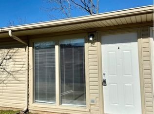 211 Oak St APT 4, Clarksville, TN 37042
