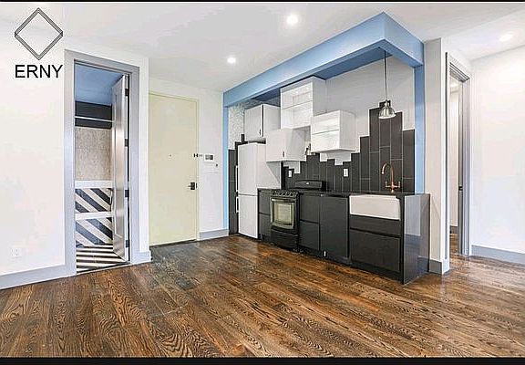 4th image of 114 Jefferson St #3D