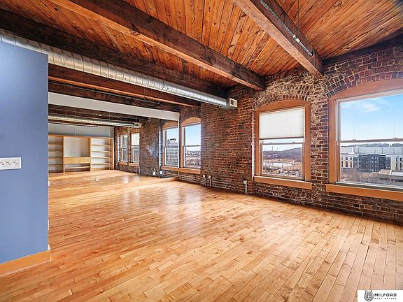 2nd image of 105 S 9th St #706