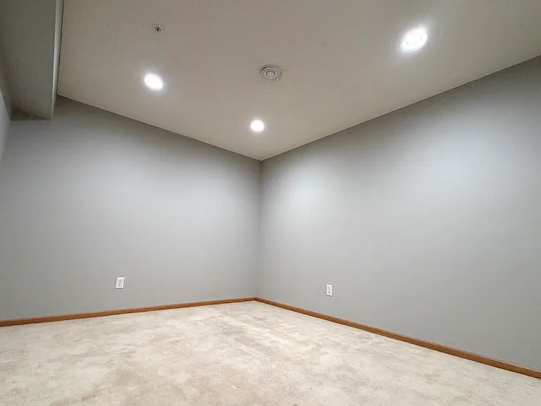 11151 Aberdeen St NE #H — Photo 14