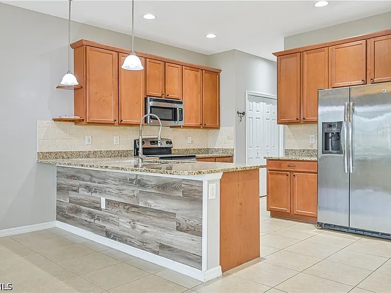 3755 Tilbor Cir — Photo 8