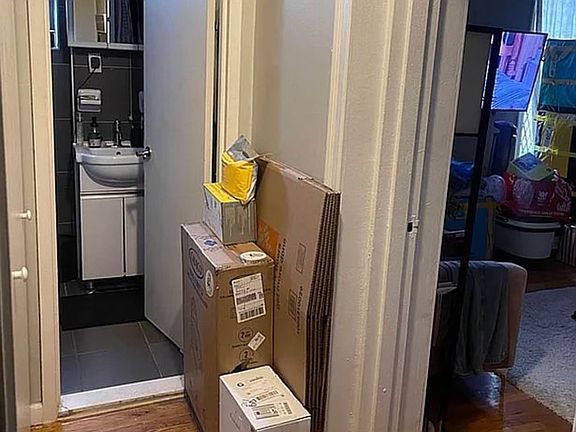 5th image of 211 W 146th St #61D