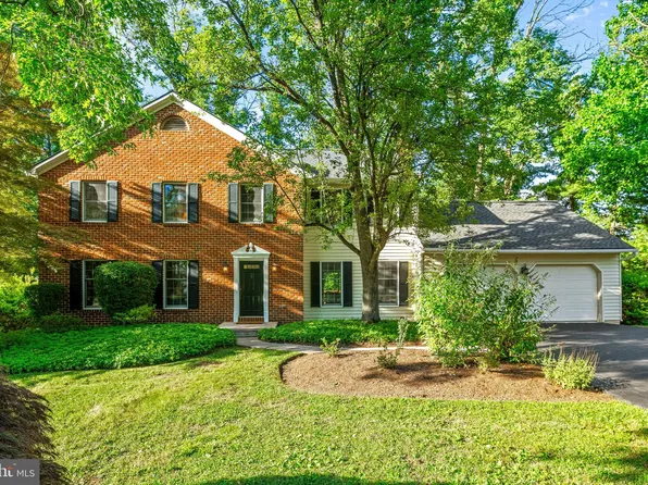 9 Paine Cir, Chesterbrook, PA 19087
