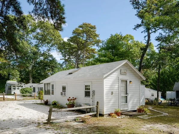 1937 State Highway Rte #6-E, Wellfleet, MA 02667