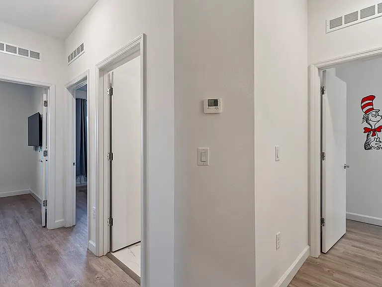 633 Trikomo Dr — Photo 30