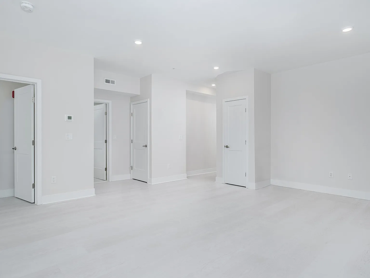 1540 N Shore Rd — Photo 4