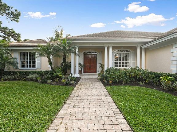 3rd image of 7880 SE Loblolly Bay Dr