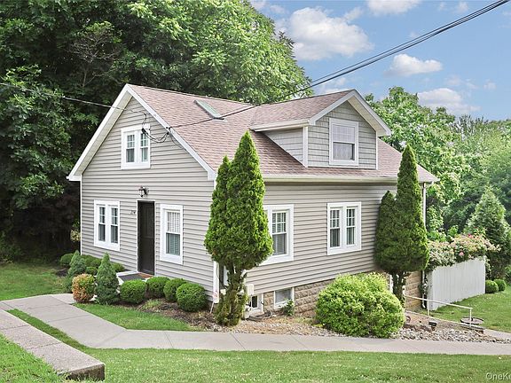3rd image of 254 N Main Street