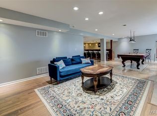691 Berrywine Ln, Arnold, MO 63010