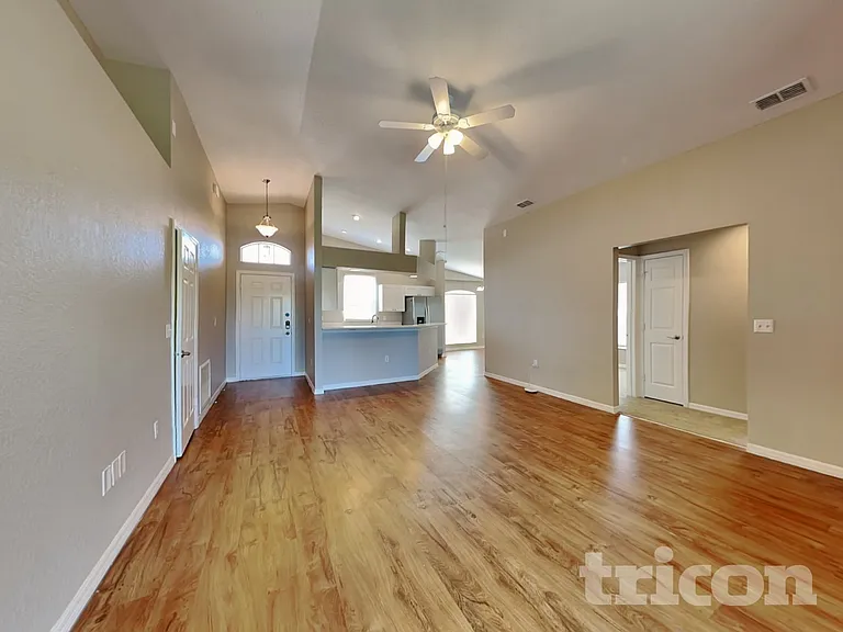 3382 Winchester Estates Cir — Photo 2