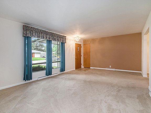 3rd image of 54146 River Pl