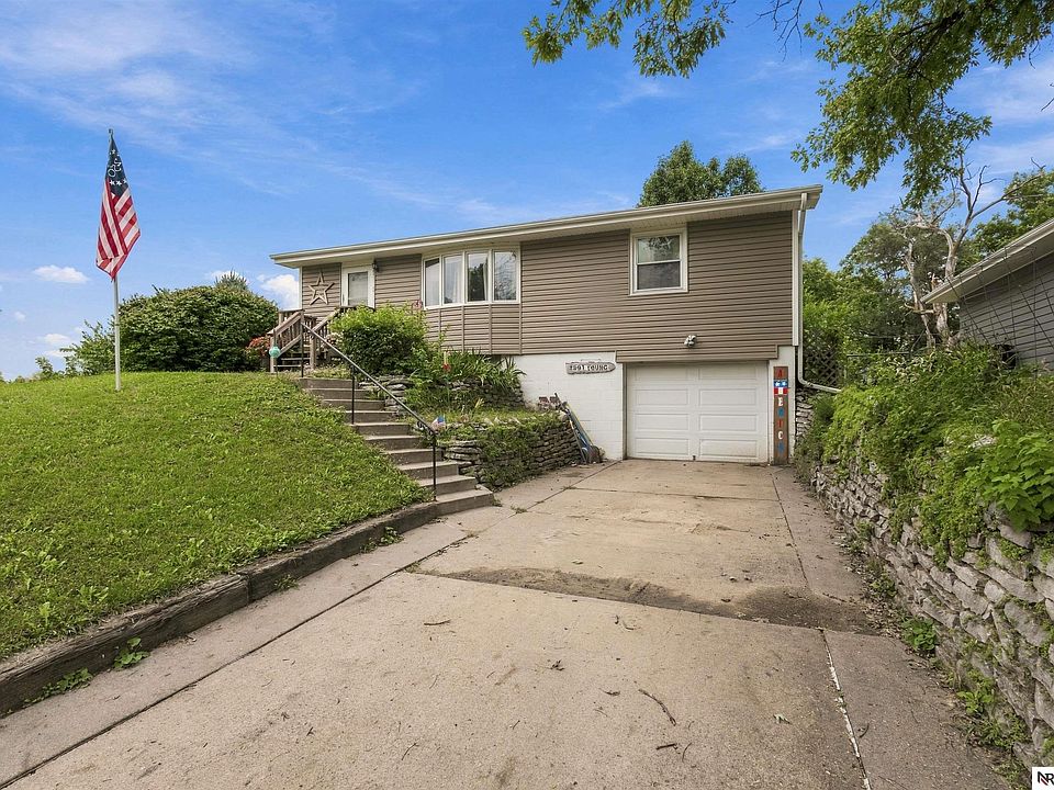 1st image of 3801 Young St