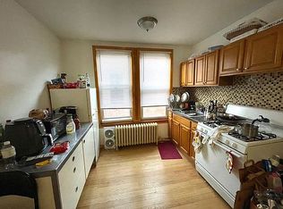 27-30 23rd St #2, Astoria, NY 11102