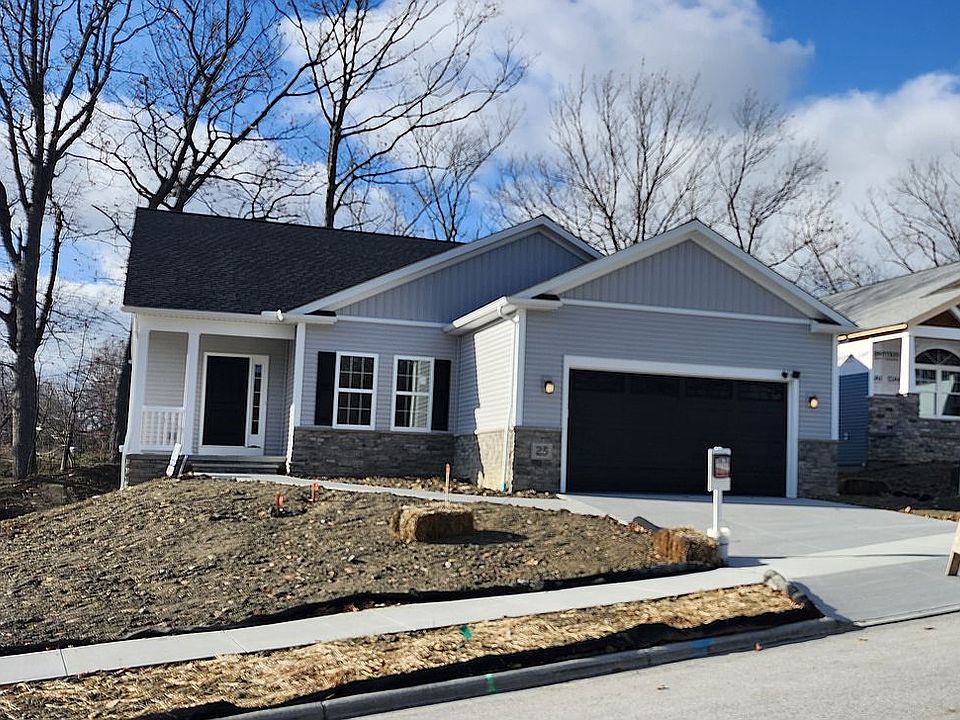 1st image of 25 Blue Heron Ct