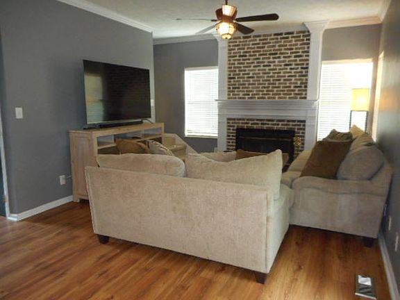 5th image of 4528 Bucknell Dr