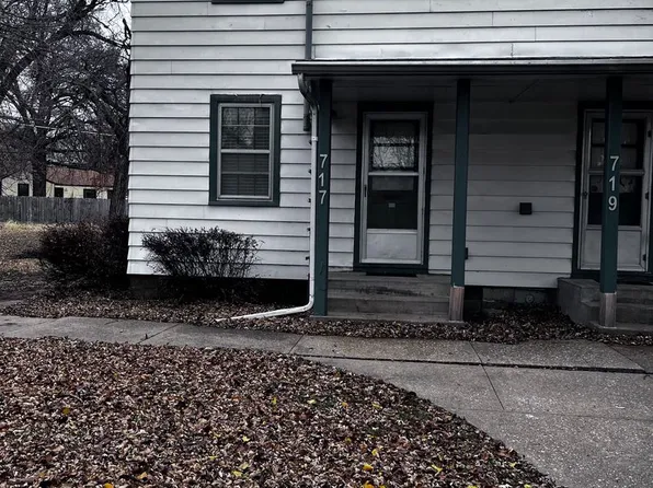 717 W 1st St, Junction City, KS 66441