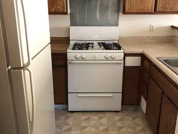 5th image of 1151 S Chestnut Ave Unit 127