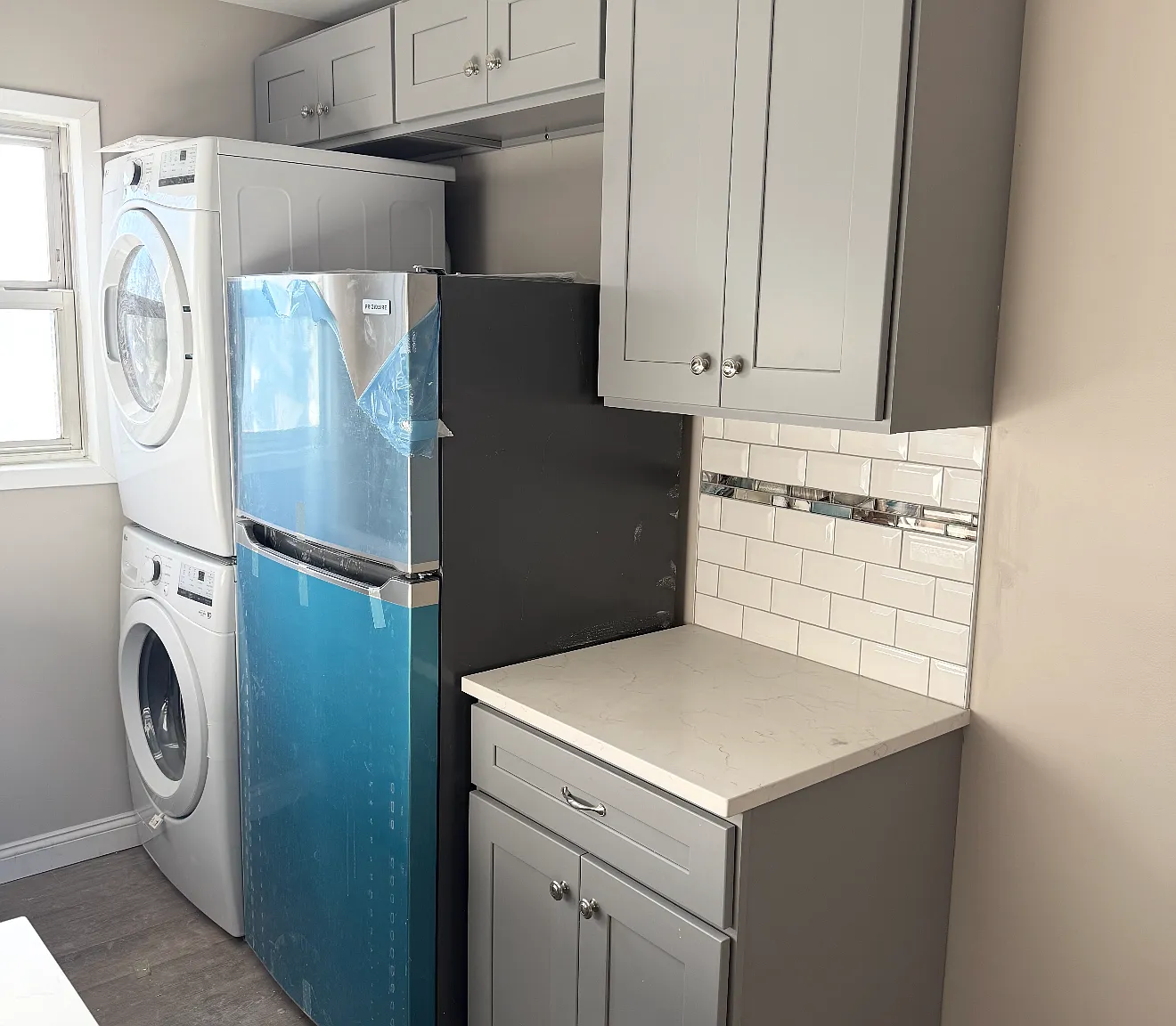 3 bed, 1100 sqft, $3,395 — Photo 3