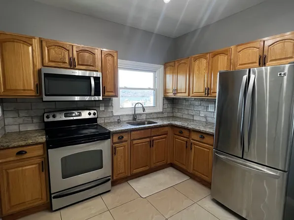 15 Lamartine Ter, Yonkers, NY