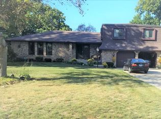 1740 Burning Tree Dr, Decatur, IL 62521