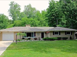 9836 Pamela Dr, Temperance, MI 48182