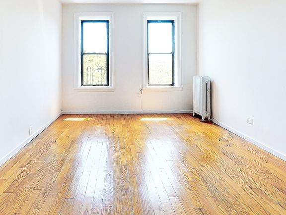 2nd image of 4848 Broadway APT 4g