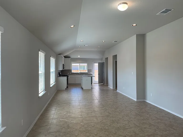 203 Living Reef Dr — Photo 2