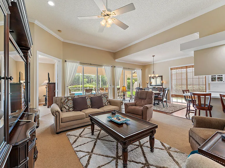 8485 SE Palm Hammock Ln — Photo 18