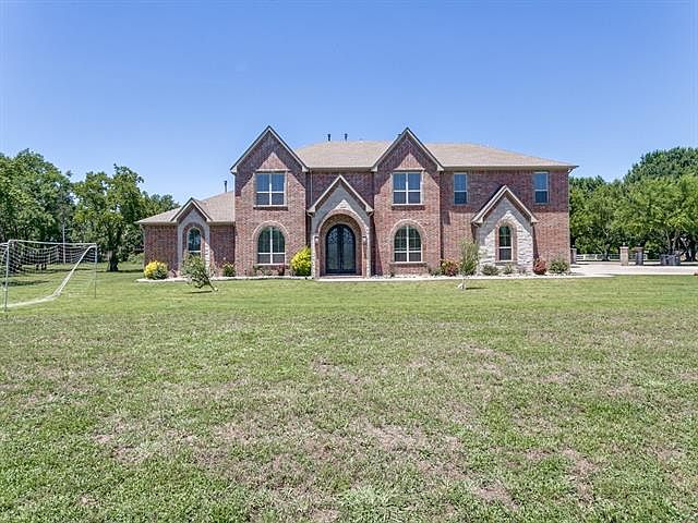 1st image of 1540 Holyoak Ln