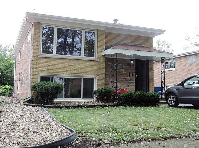 1st image of 14941 S Cleveland Ave
