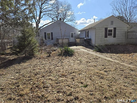 3rd image of 44 Birch Road