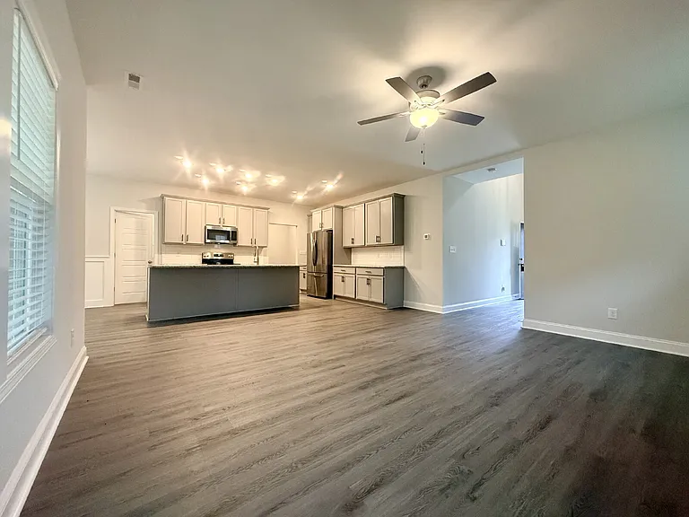 227 Flying Bolt Dr — Photo 7