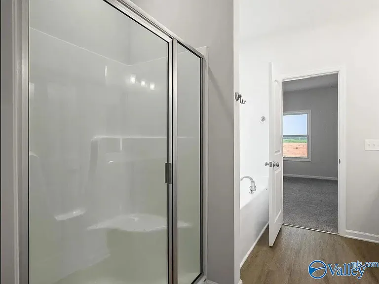 408 Tracer St — Photo 10