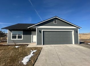 725 NE McCampbell St #99, Madras, OR 97741