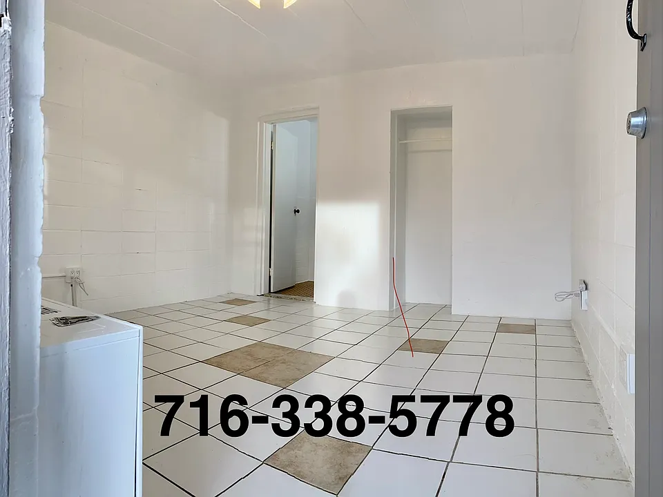 25 Woodlawn Ave #1-40