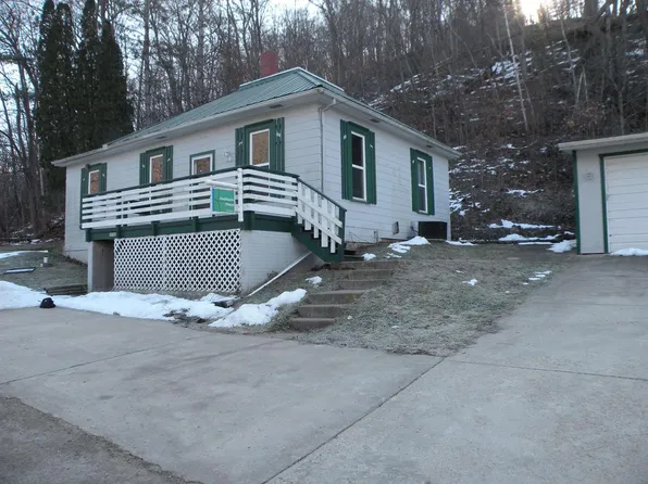 13141 Rock School Road, Glen Haven, WI 53810