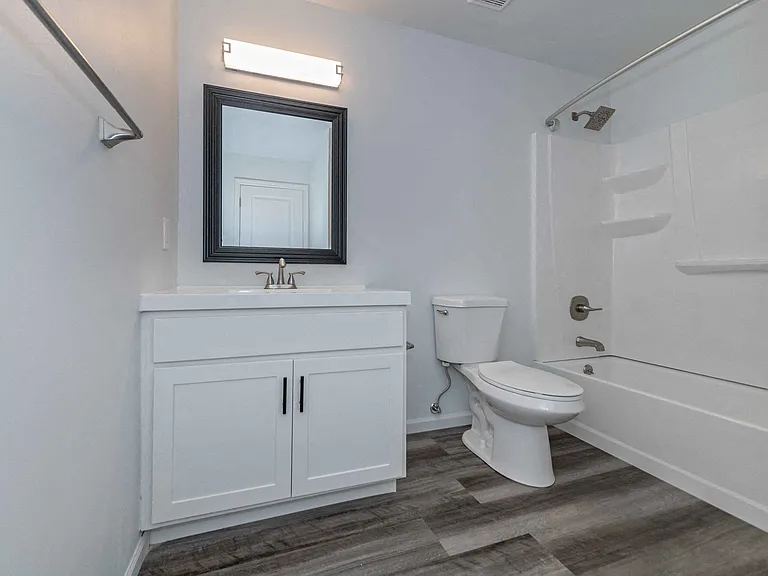 Ivy Hills Living Spaces — Photo 102