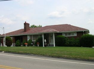 451 Robbins Station Rd, North Huntingdon, PA 15642