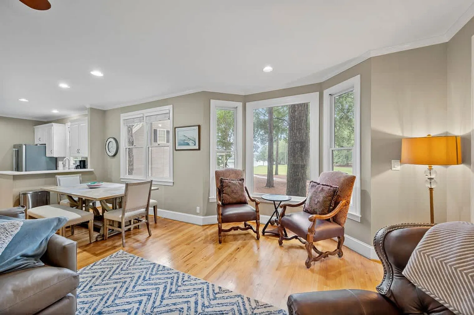 4 bed, 3.0 bath, $6,388 — Photo 4